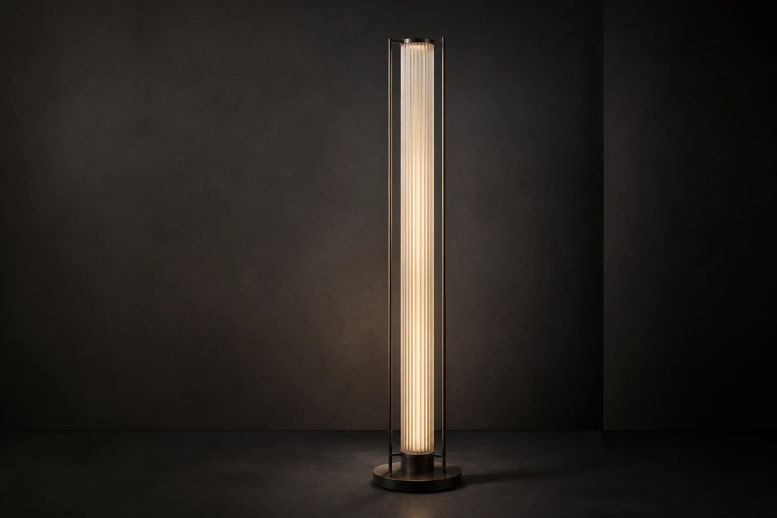 Form 05 fluted-glass column floor light